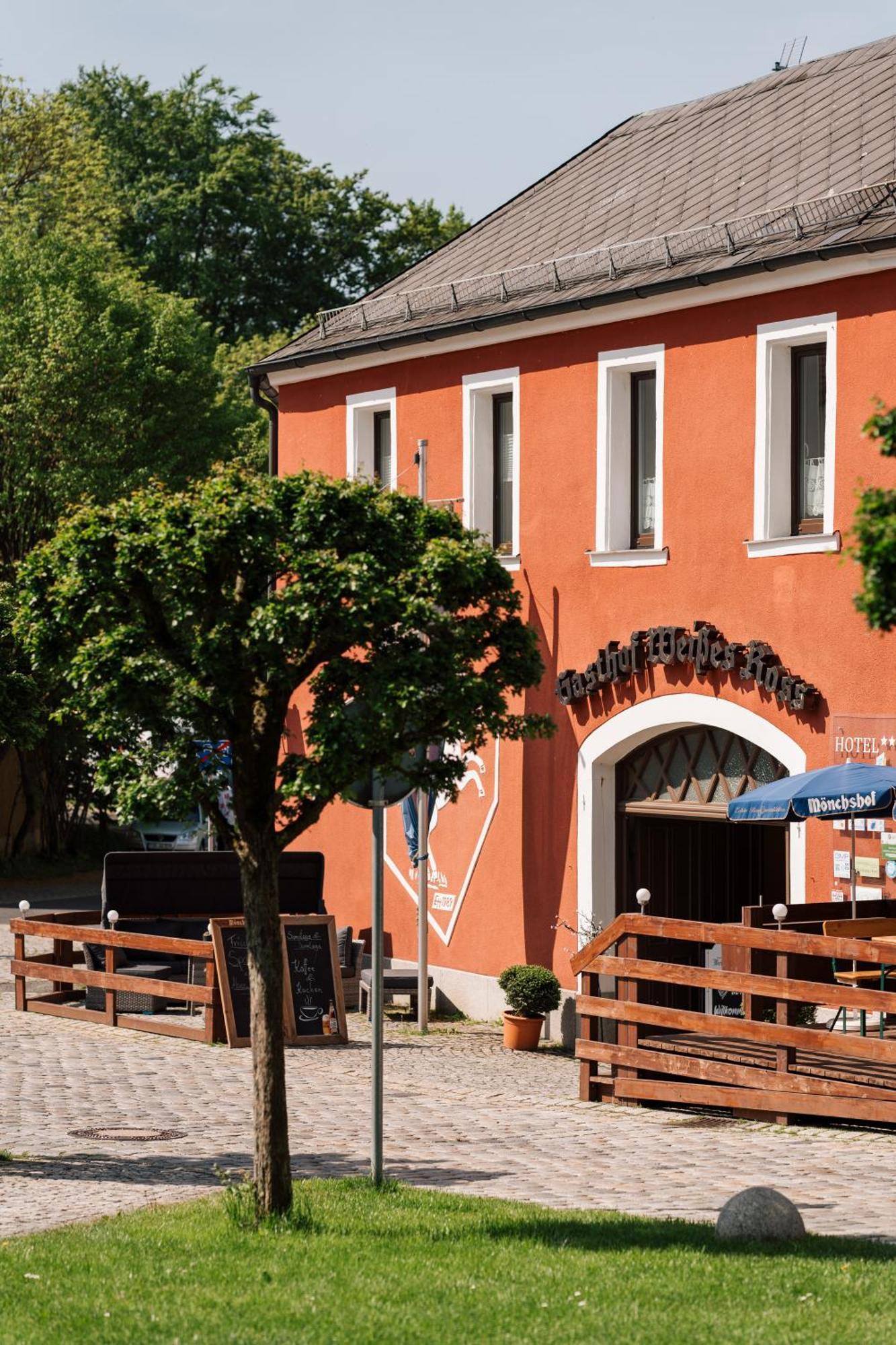 Hotel Weisses Ross Konnersreuth Εξωτερικό φωτογραφία