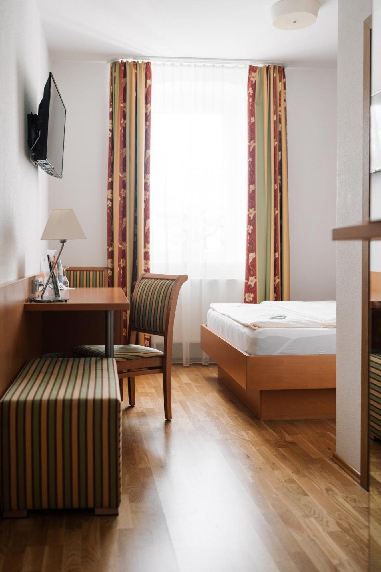 Hotel Weisses Ross Konnersreuth Εξωτερικό φωτογραφία